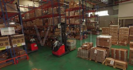 倉(cāng)庫(kù)貨運(yùn)航拍運(yùn)輸產(chǎn)品包裝_4096X2160_高清視頻素材下載(編號(hào):1870521)_實(shí)拍視頻