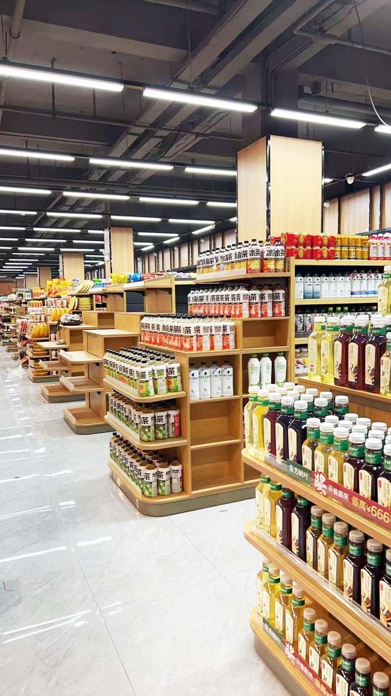 舊菜場變身‘生鮮集市’，‘菜籃子’越拎越舒適，日用百貨銷售煥新顏